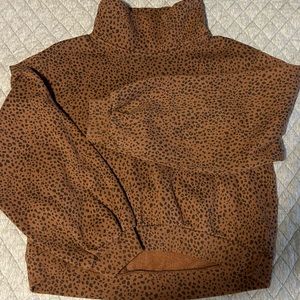 Abercrombie & Fitch Leopard Pullover